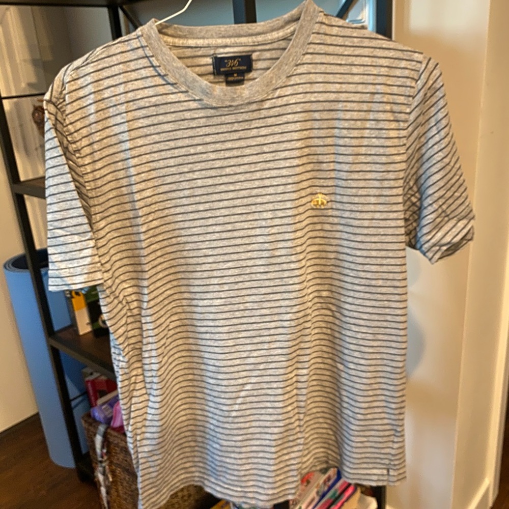 Brooks brothers T-shirt